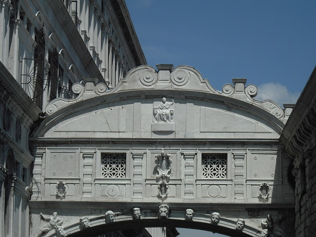 A Sóhajok hídja Velencében