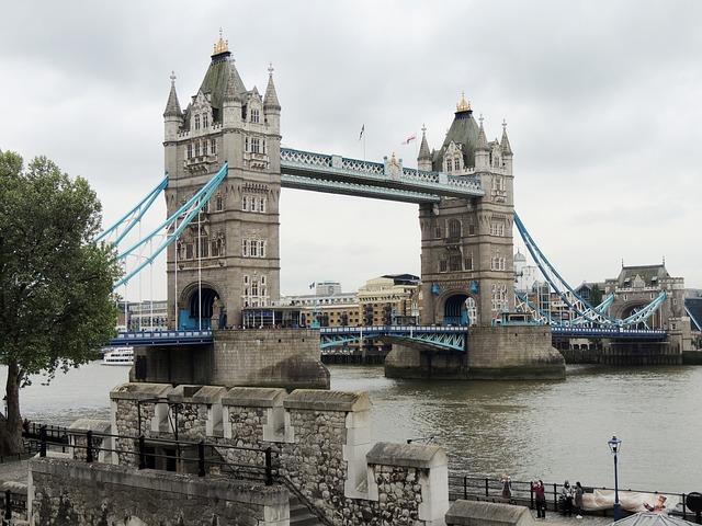 A Tower Bridge