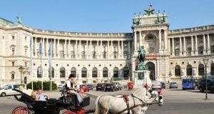 Bécsi látnivalók: a Hofburg palota