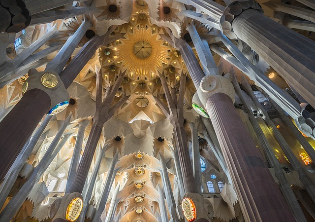A Sagrada Família belülről