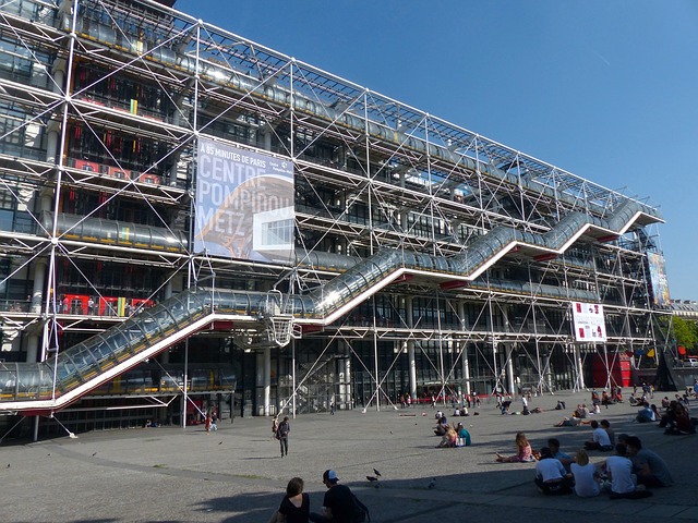 A modern Pompidou Center
