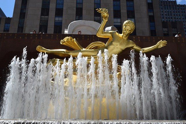 Prometheus szobor a Rockefeller előtt