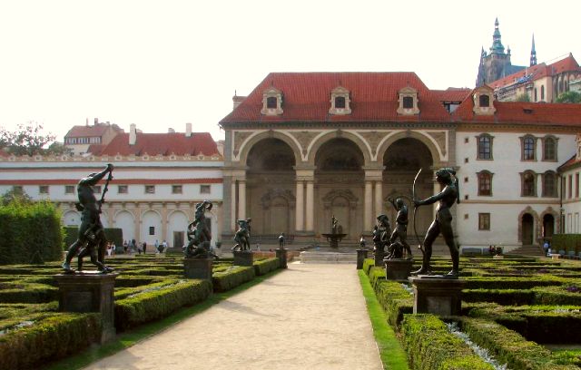 Wallenstein palota és park